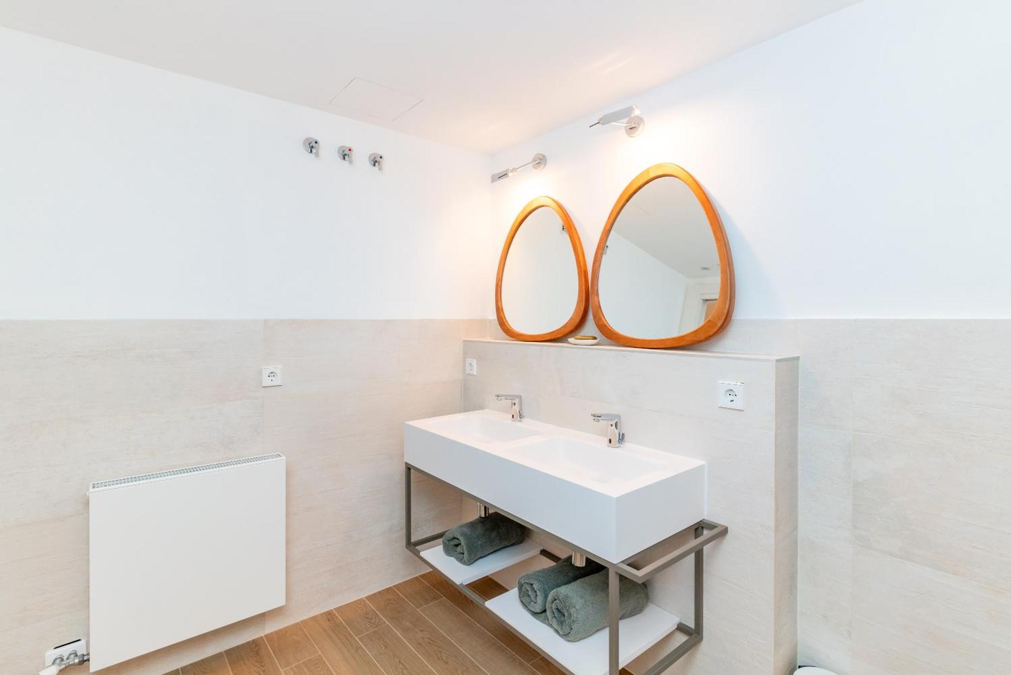 La Terraza - Grosszuegiges Appartment In Katalanischer Masia Sant Iscle De Vallalta Dış mekan fotoğraf
