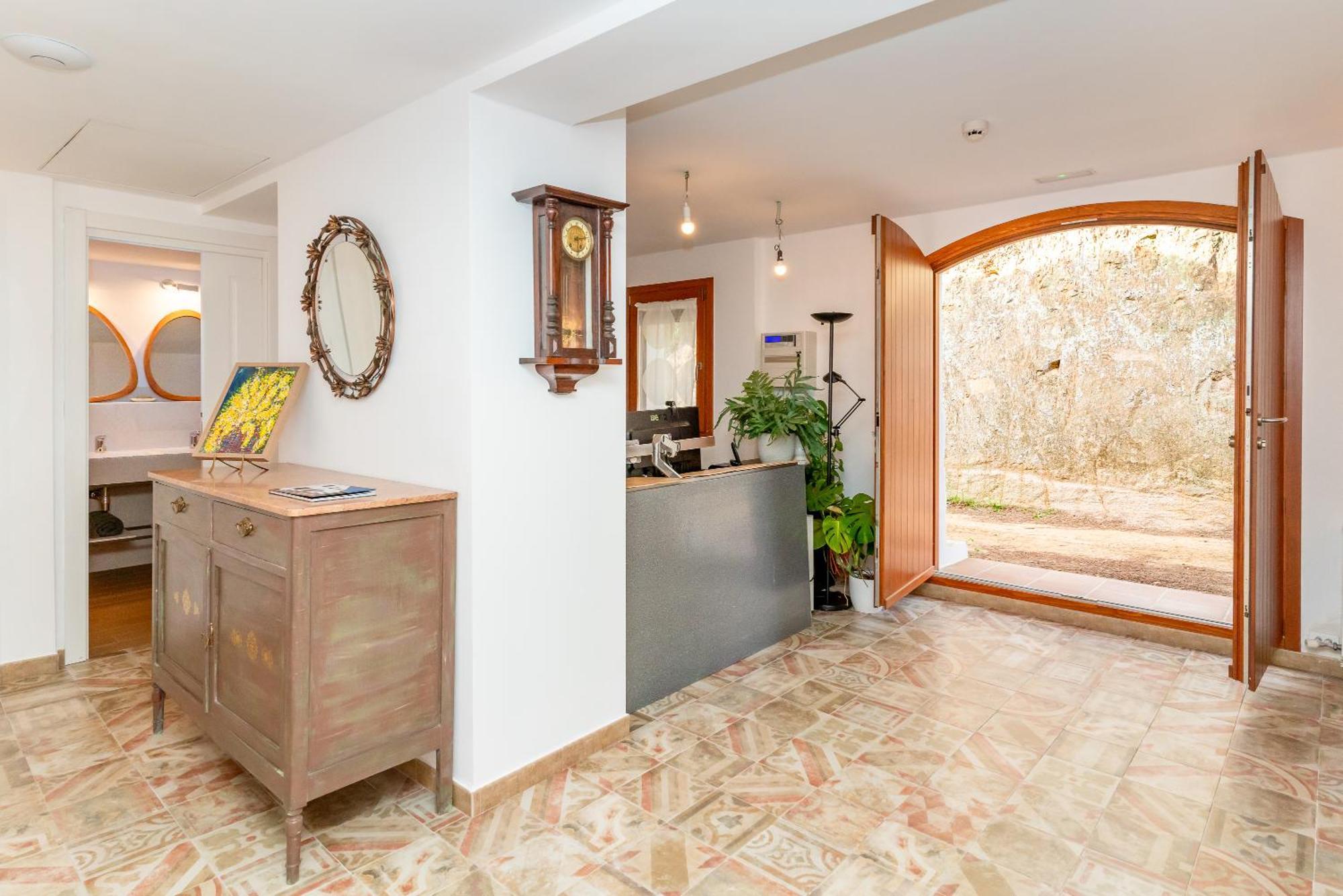 La Terraza - Grosszuegiges Appartment In Katalanischer Masia Sant Iscle De Vallalta Dış mekan fotoğraf