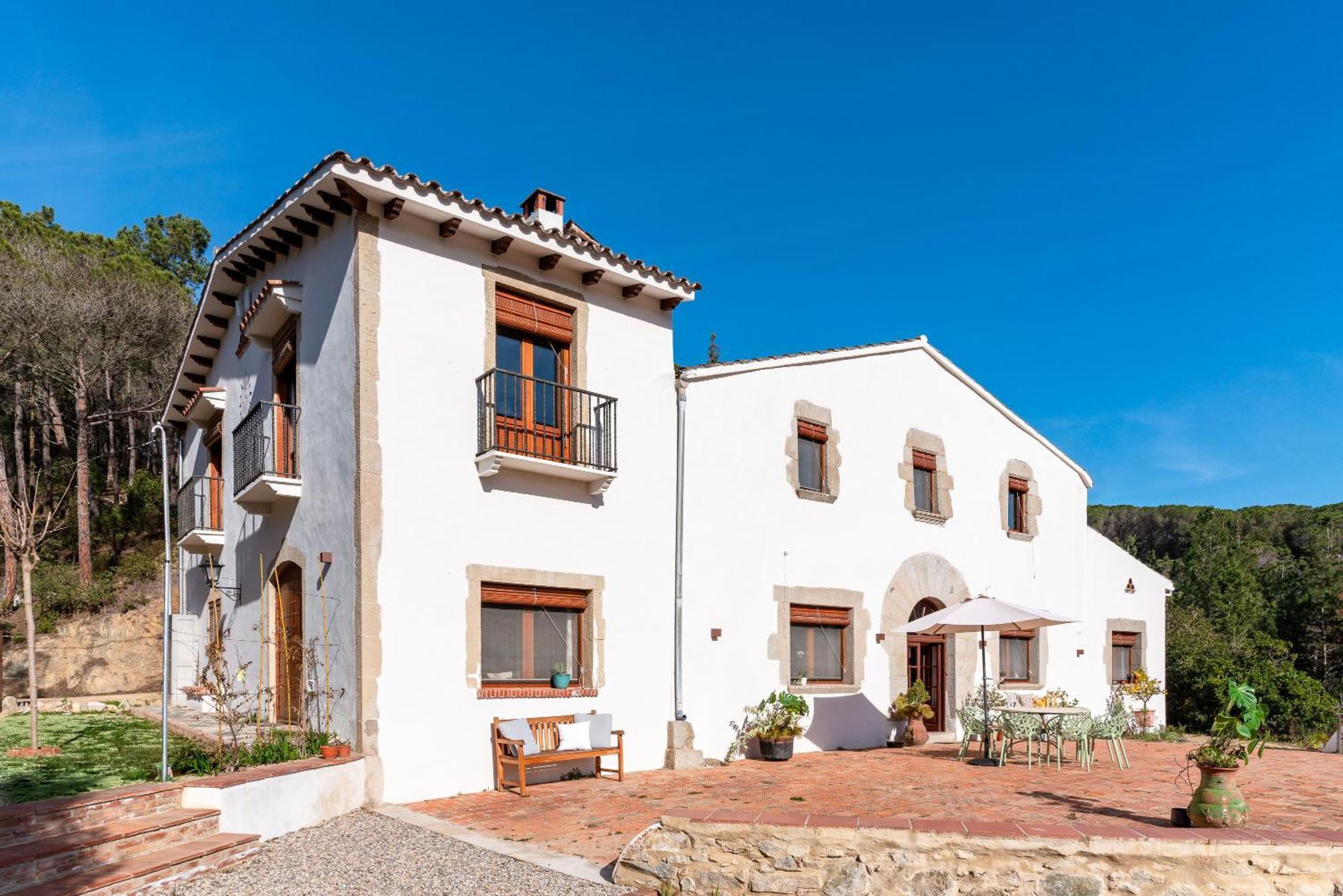 La Terraza - Grosszuegiges Appartment In Katalanischer Masia Sant Iscle De Vallalta Dış mekan fotoğraf