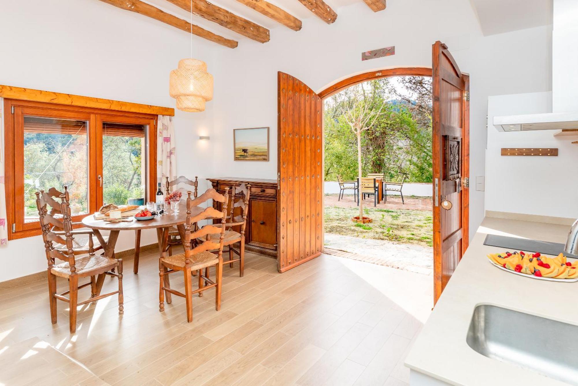 La Terraza - Grosszuegiges Appartment In Katalanischer Masia Sant Iscle De Vallalta Dış mekan fotoğraf